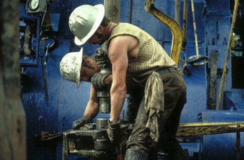 Petrol rafinerisi �al��anlar�n�n kanser riski alt�nda oldu�u belirtiliyor.