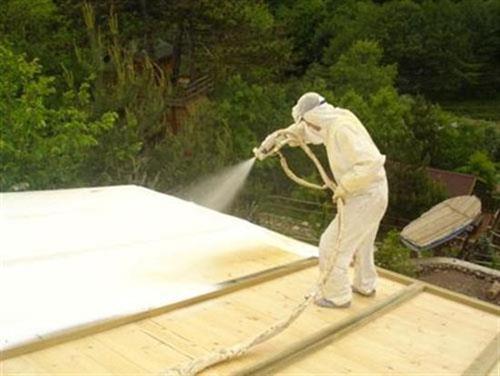 Lastik �retiminde kullan�lan poli�retan, ortho-toluidin gibi zararl� hammaddeler; l�semi ve lenfoma gibi kan kanserleri d���nda mesane, ses teli, akci�er, mide ve yutma borusu ve safra yolu kanserlerine zemin haz�rlayabiliyor.