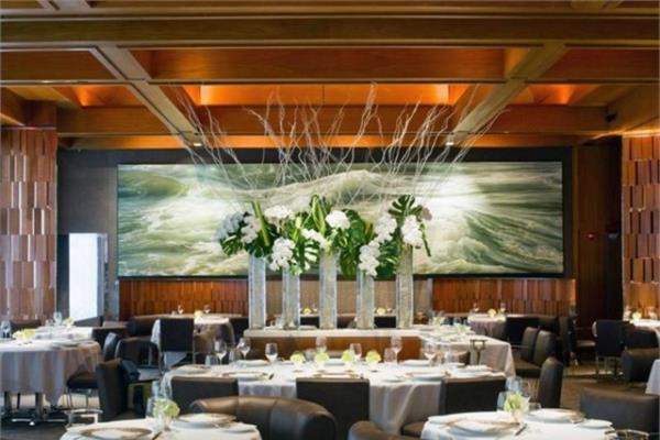 Dnyann en iyi lokantalar listelerinde yer alan bir mekanda bir kere de olsa akam yemei yemek.