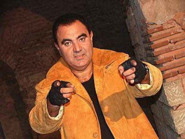 K: Dklyor, sam benim. S.T: Girdim Kelolan Maaras?na, gr kar sam benim. Tarak tutar bam benim. K: Girdim Kelolan Maaras?na gr kar sam benim. Tarak tutar bam benim.