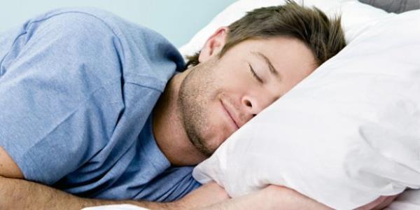 Yemekten hemen sonra yatmak. (zellikle refl problemi yaayan kiilerin ikyetleri artabilir.)