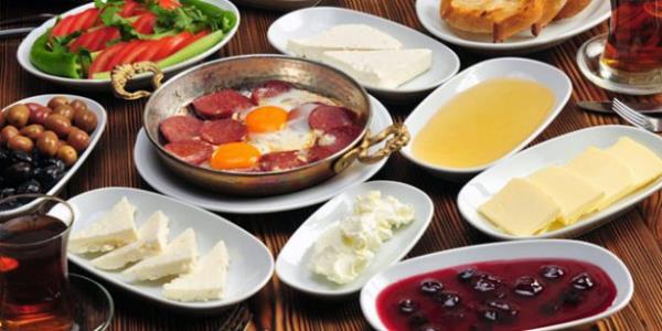 Uzun sreli aln etkisiyle ok fazla yemek tketmek.