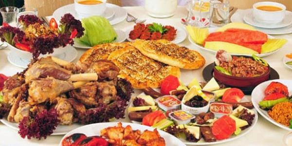 Sahurda ok fazla yemek tketmek. (Sindirim sisteminin zorlanmasna neden olabilir.)