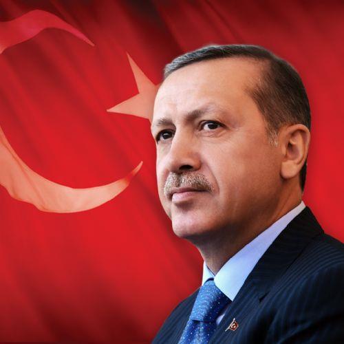 <br>Referandumlar </br>  Erdoğan ve AK Parti, 2001 yılından itibaren 3 genel ve 3 yerel seçimi birinci sırada tamamlarken bu dönem içerisinde iki referandum da gerçekleştirildi. Erdoğan'ın öncülük ettiği, 21 Ekim 2007'de gerçekleştirilen referandumda yüzde 69 ve 12 Eylül 2010 tarihinde yapılan diğer referandumda da yüzde 58 oranıyla başarı sağlandı.