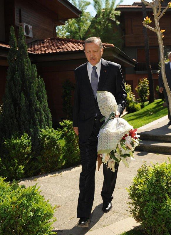 Anneler gününde Başbakan Erdoğan