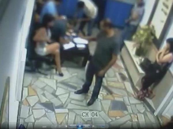 kence adeta dllendiriliyor. Ama biz gerekli savunmalarmz hazrlayp ona gre son durumaya kacaz. stenen bu cezalar kabul edilemez. Kald ki Yargtay'n da ikence konusunda nemli kararlar var dedi.