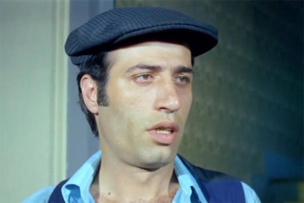 seni biri doldurmu.  <br>"yoo, ben kendim doldum."</br>