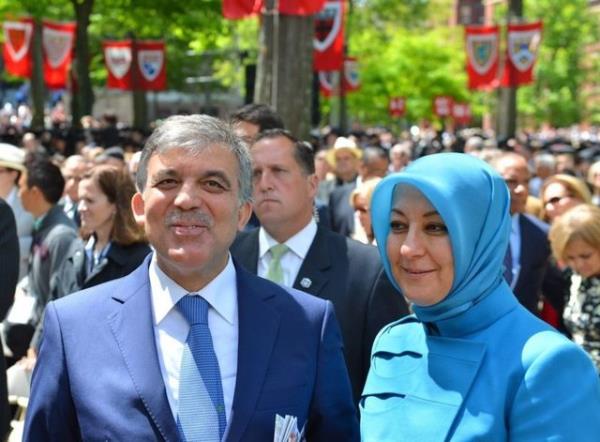 7 yldr ankaya'ya ev sahiplii yapan Hayrnnisa Gl'n ardndan kimin, tabiri caizse "seilmi ilk first lady" unvann alaca merak konusu.