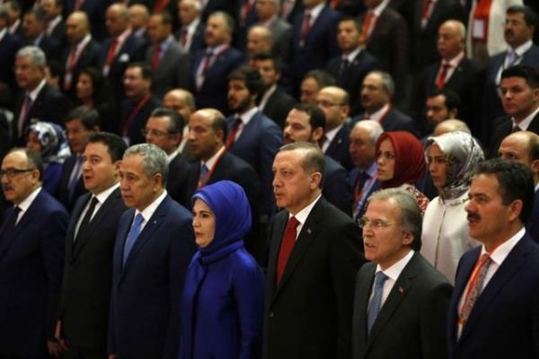 Genel Bakan Yardmcs Hseyin elik, Salih Kapusuz ve Mehmet Ali ahin de  dnemciler arasnda.