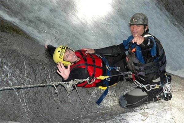 <br><b>svire</b></br>  Kanyoning, svire'de yaplr.