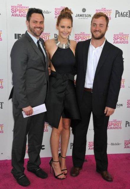 Jennifer Lawrence'n yakkl aabeyleri Ben ve Blaine.