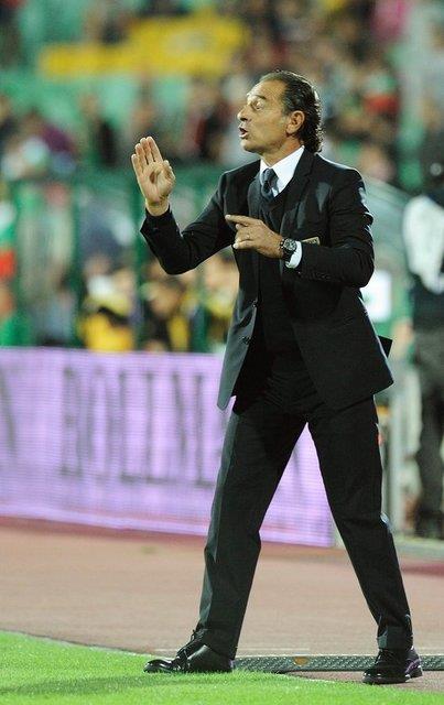 Manuela'nn kemoterapi sresince yanndan bir an olsun ayrlmayan Prandelli, bir yl sonra Fiorentina'nn teklifine 'evet' dedi.