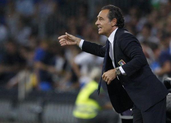 Gs kanseri olan einin tedavi srecini dnen Prandelli, futbol kariyerini de hayalini de bir kenara att.