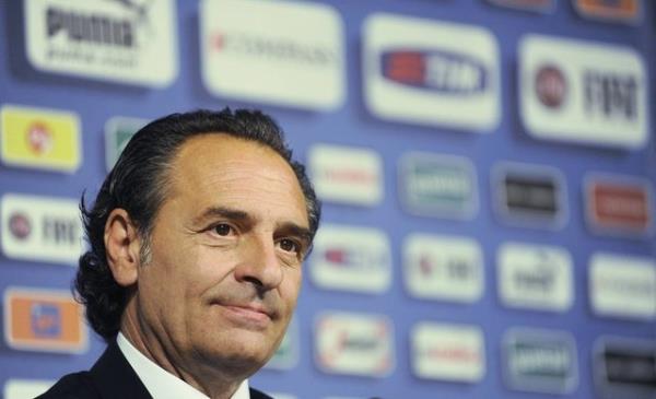 Aralk 2002'de takmyla olan szlemesini 2004 yazna kadar uzatt. Prandelli lig sonunda Parma'y beinci yapmay baard ve kulb UEFA Kupas'na gtrd.