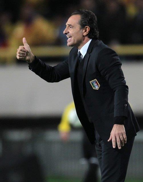 Ertesi sezon ise Prandelli, takmna Fiorentina'nn banda olduu sre boyunca en kt lig performansn yaatt.