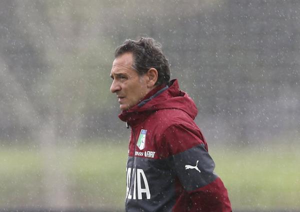 Prandelli ynetimindeki talya Milli Takm 2014 Dnya Kupas'nda hayal krkl yaratarak gruplardan kamad ve erken veda etti.