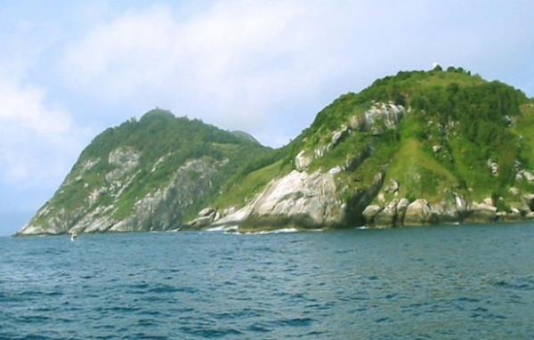 Brezilya'da ylanlarnn evi olan Ilha de Queimada Grande adas, dnyann en tehlikeli adas olarak biliniyor.