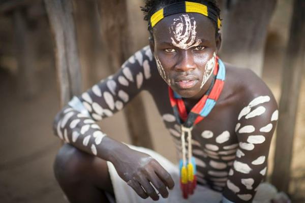 <br><b>8. Fierce Karo Savas, Omo Vadisi, Etiyopya</b></br>  <br>(Sean Caffrey /National Geographic Traveler Fotoraf Yarmas)</br>