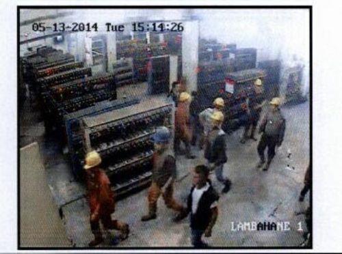 <p><b>FACA 'GELYORUM' DEM </b></p>    Faciadan kurtulan iiler, ocak iinde gnler ncesinde snn ykseldii, kardklar kmrn elle tutulamayacak kadar scak olduu, kendilerini ok halsiz hissetlerine dair ifadeler verirken bunun nedeni de bu grntler sayesinde ortaya konuldu. Kriminal uzmanlar kameralar incelerken faciadan 2 gn nce de kameralara yansyan ancak, defterlere ilenmeyen bir yangn tespit etti.