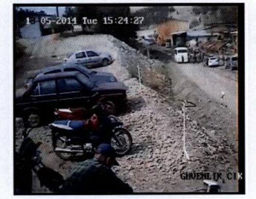 Kamera kaytlarna gre faciadan iki gn nce, yani 11 Mays 2014 tarihinde, saat 07.25 sralarnda kameralarda youn duman grlyor ve bu duman younluu yaklak 16 saat srp ayn gn saat 23.05'e kadar devam ediyor. Yine bu sralarda, baz iilerin baygnlk geirdii bazlarnn da bitkin halde bantlardan destek alp glkle ayakta durduklar kameralara yansyor. Ama grntlere gre madende retim faaliyeti aynen devam ediyor.
