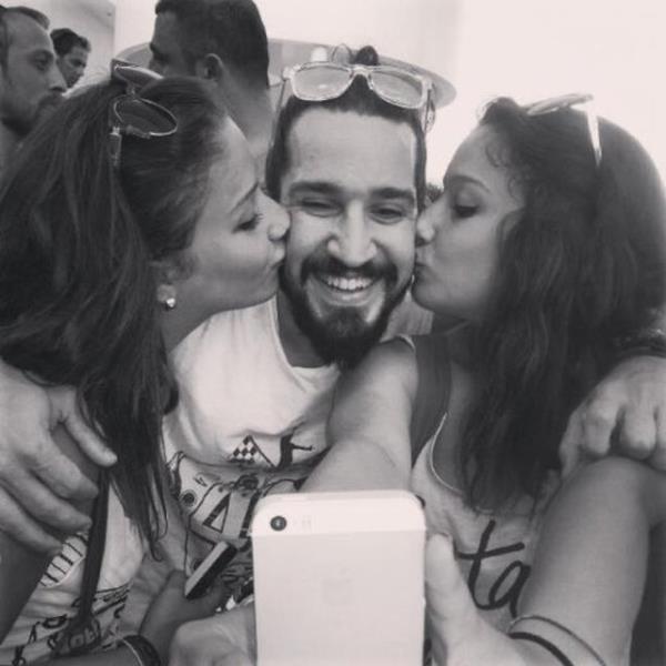 DOUKAN MANO   <br>kizler...</br>