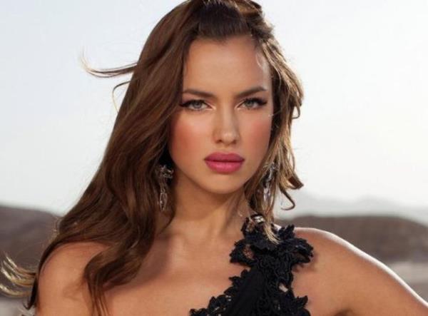 Irina Shayk, son dnemin en gzde mankenlerinden biri.