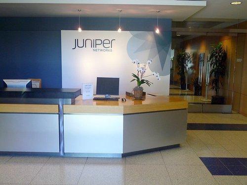 <br><b>Juniper Networks</b></br>  Aylk cret: 10 bin 270 TL