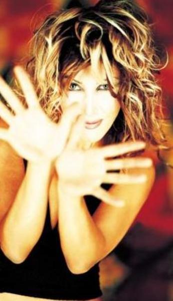 Sonra da Sezen Aksu grd ondaki cevheri