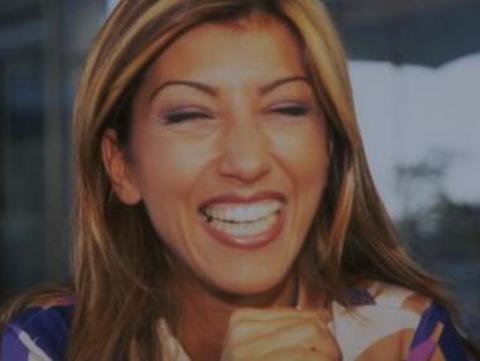 Aslnda hep arkc olma hayali varm Yener'in. ama gen yata yapt evlilik, hemen ocuk sahibi olmas gibi hayat koullar yznden bunu ertelemek zorunda kalm