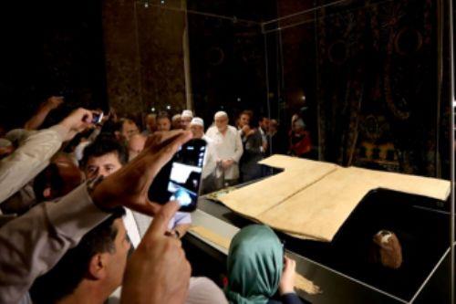 Bu sllenin, tesbit edilemeyen bir tarihte Zver el-veys'nin bakanlnda Irak'tan Bat Anadolu'ya gelerek Kuadas'na yerletii, burada tarmla geindii ve sipahi snfna dahil olduu nakledilmektedir.