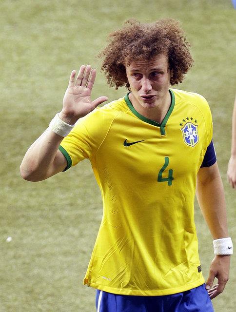 Stadyum, Avrupallara alklarla ve oley barlaryla sayg gsterdi" ifadesini kulland.