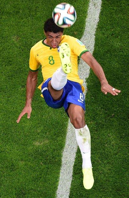 Brezilya'nn aalandn vurgulayan The Sun, "Bu Dnyad hezimet" manetli haberinde Brezilya'nn futbol tarihinde en kk drc yenilgisini aldna dikkat ekti.