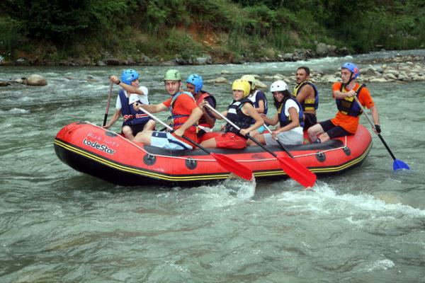 16- oruh'ta rafting