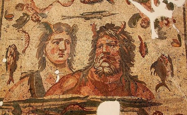 <p><b>Hatay Mzesi - Hatay</b></p>    Hatay Arkeoloji Mzesi adyla da bilinen mzedeki mozaik eserler dnya apnda hakl bir ne sahiptir. Kronolojik olarak M.S 2. yzyldan M.S. 6. yzyla kadar uzanan drt yz yllk dnemde retilen mozaiklerde, mitolojik konular, eitli inan ve gnlk hayat unsurlarnn tasvirleri, geometrik ve bitkisel sslemeler ilenmitir. Mozaik koleksiyonu dnda; sikke koleksiyonu mzenin en nemli koleksiyonudur. Hititler dnemine ait tarihi eserler de mzede yer almaktadr