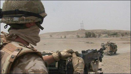 <p>5- ngiltere</p>  <p>      Sava durumunda askere arlabilecek nfus: 29,164,233</p>  <p>  Tank says: 407</p>  <p>  Uak says: 908</p>  <p>  Nkleer balk says: 225</p>  <p>  Uak gemisi says: 1</p>  <p>  Denizalt says: 11</p>  <p>  Savunma Btesi(dolar): 53,600,000,000</p>