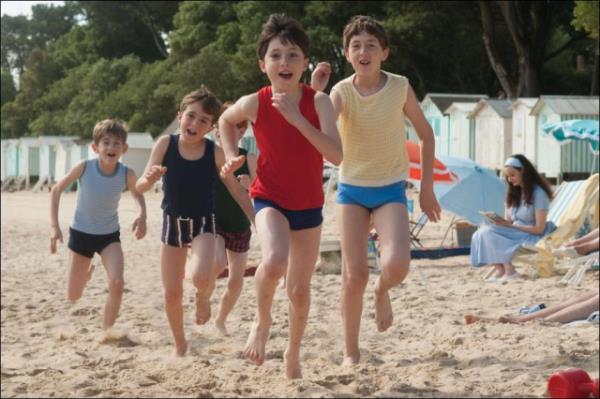 Laurent Tirard`n ynettii ve Valerie Lemercier, Kad Merad, Dominique Lavanant ile Franois Xavier Demaison`n oynad komedi trndeki filmde, Ptrck`n arkadalar ve ailesi arasnda geen tatil maceralar izlenebilecek.