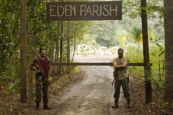 "ki muhabir, arkadalarnn kayp kz kardeini arama srecini belgesel yapmaya karar verir.