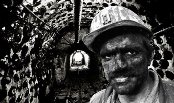 Yeralt maden ilerinde alan iilerin emeklilik ya 55'ten 50'ye drlecek.