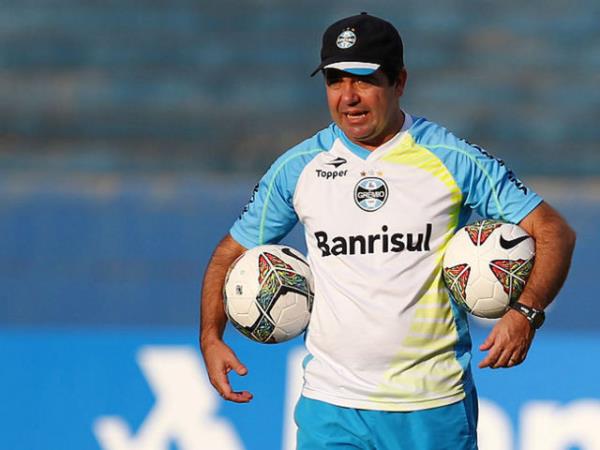 <br><b>16- Enderson Moreira </b></br>  <br>Gremio </br>  <br>9646 puan</br>