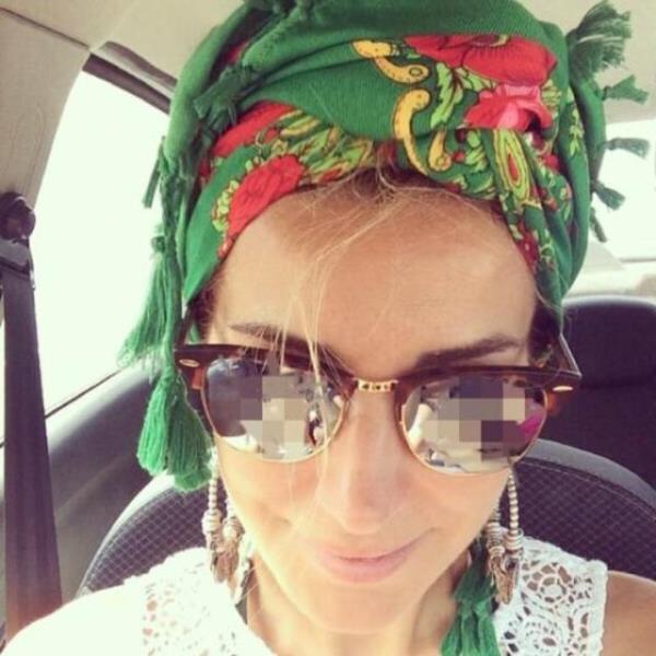 BURCU ESMERSOY  <br>Earba sardm</br>