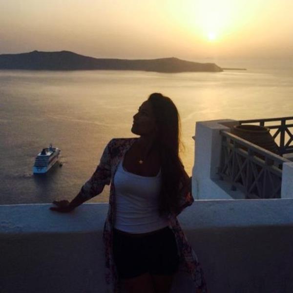 GZEM HATPOLU  <br>Santorini'de son gece</br>