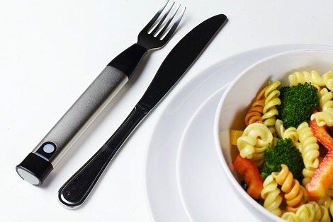 <br><b>ftarda Sakin Ve Yava Yiyin</b></br>  ftar ile orucunuzu amaya hafif bir aperatifle veya orbayla balayn. Et veya sebze yemei ve salata ile devam edin. Glisemik indeksi yksek gdalar (beyaz ekmek, pirin) yerine bulgur, kepekli ekmek, kepekli makarnay tercih edin.