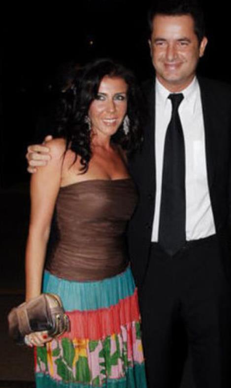 nl yapmcnn iki aylk hamile olan ei Zeynep Ilcal, geen hafta arlar nedeniyle kaldrld Bod rum Acbadem Hastanesi?nde ocuunu kaybetti.