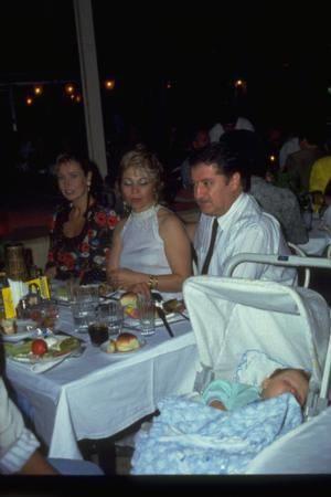 SEDA SAYAN nl arkc Seda Sayan ve ailesi....