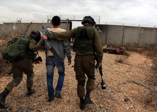 Meryem olu sa da: "Ey srailoullar! ben size Allah'n elisiyim. benden nce gelen Tevrat' dorulayc ve benden sonra gelecek Ahmed adnda bir peygamberi mjdeleyici olarak (geldim)." demiti. Fakat onlara apak delillerle gelince "Bu, apak bir bydr." dediler.