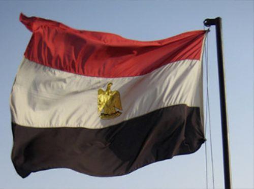 <p><b>Amerika'y en ok seven ve sevmeyen lkeler (Sevenlerin yzdesi)</b></p>    Msr: %10