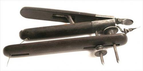 Hirtz Pusula (1915) Vcutta bulanan merminin yerini belirlemek iin kullanlyordu.