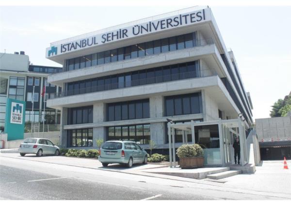 <p><b>HUKUK</b></p>  <br><b>stanbul ehir niversitesi</b></br>  Yllk renim creti (KDV Dahil): 28.500 TL