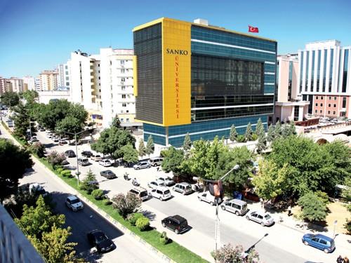 <p><b>TIP</b></p>  <br><b>Sanko niversitesi</b></br>  Yllk renim creti (KDV Dahil): 35.000 TL