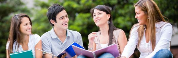 Genlerin byk ilgi gsterdii tp ve hukuk gibi programlar arasnda pilotlu eitimi de girdi.  <br> 'Pilotaj' eitimi veren blmlerin cretleri 60 bin TL'ye ulat</br>  <p><b>te niversitelerin servet deerindeki fiyatlar</b></p>  <br><b>Kaynak: Habertrk</b></br>  <br><b>Derleyen: memurlar.net </b></br>